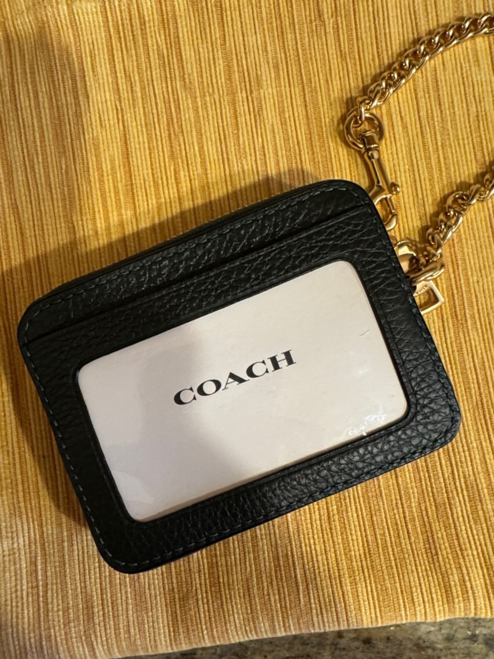 Coach Amazon Green Pebbled Leather Zip Card Case with Gold Chain - Picture 3 of 7